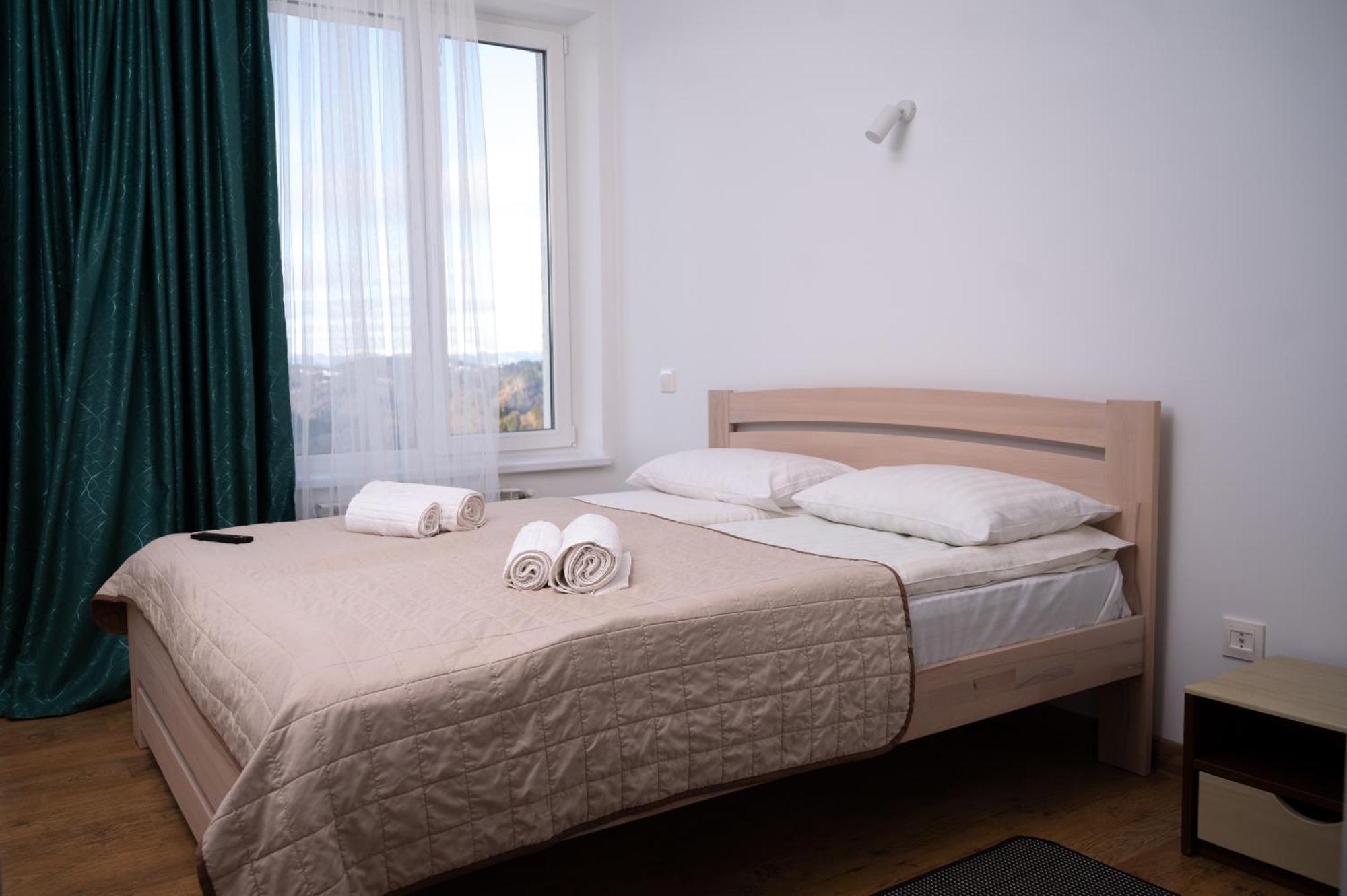 Kamyanka Hotel Mizhhirya  Buitenkant foto